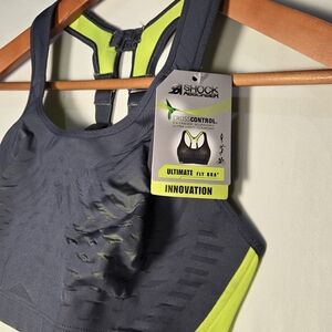 32E NWT Shock Absorber Ultimate Fly Bra Women's Gray/Yellow Racerback No Wire